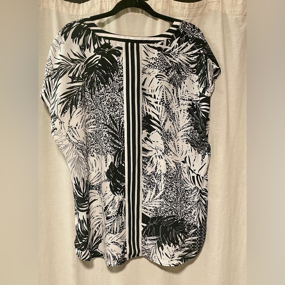 Talbots Black White Floral Palm V-Neck Sleeveless Shirt Blouse Size XL- NWOT - Picture 5 of 9